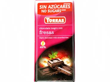 Donkere chocolade met aardbei N0528. Ingredienten: zoetmiddel (maltitol), cacaopasta, cacaoboter, inuline, magere cacaopoeder, 
						gevriesdroogde aardbeien (2%), emulgator (sojalecithine), aroma aardbeien, natuurlijke aroma vanille.